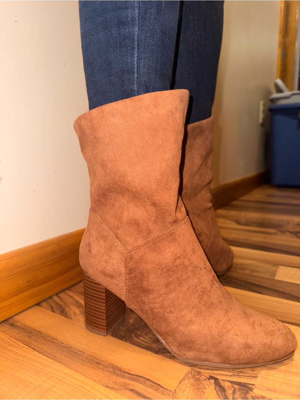 Women’s Brown Suede Mid-Calf Block Heel Boot - Picture 2 of 3